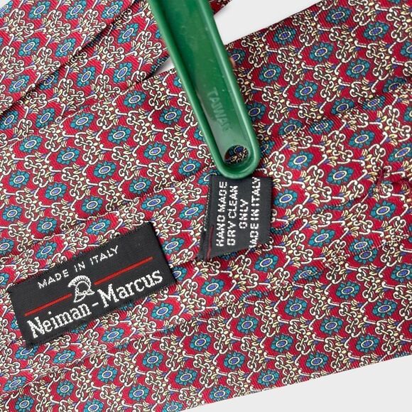 Neiman Marcus Silk Tie Burgundy and Aqua Medallion Pattern Handmade in Italy - Picture 9 of 11